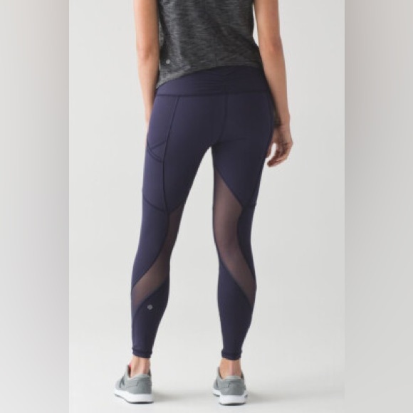 Lululemon Outrun Tight Mesh Midnight Blue Navy Deep Indigo / Midnight Blue - Picture 1 of 10
